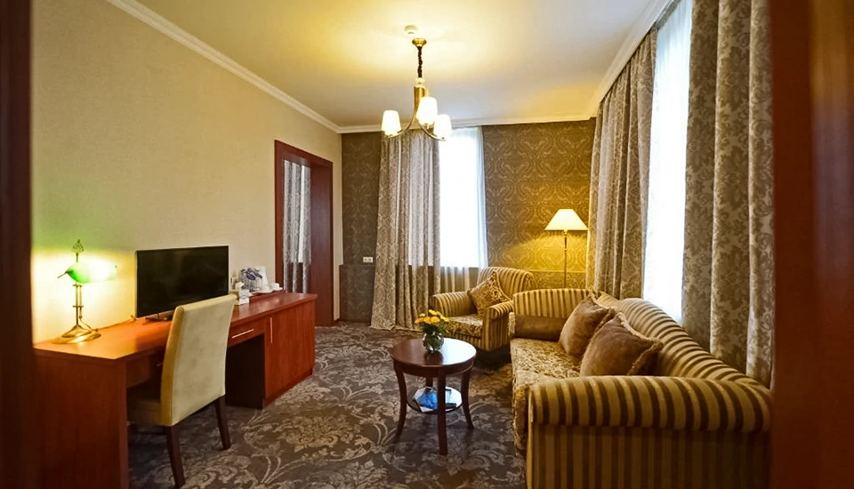 هتل آستوریا تفلیس